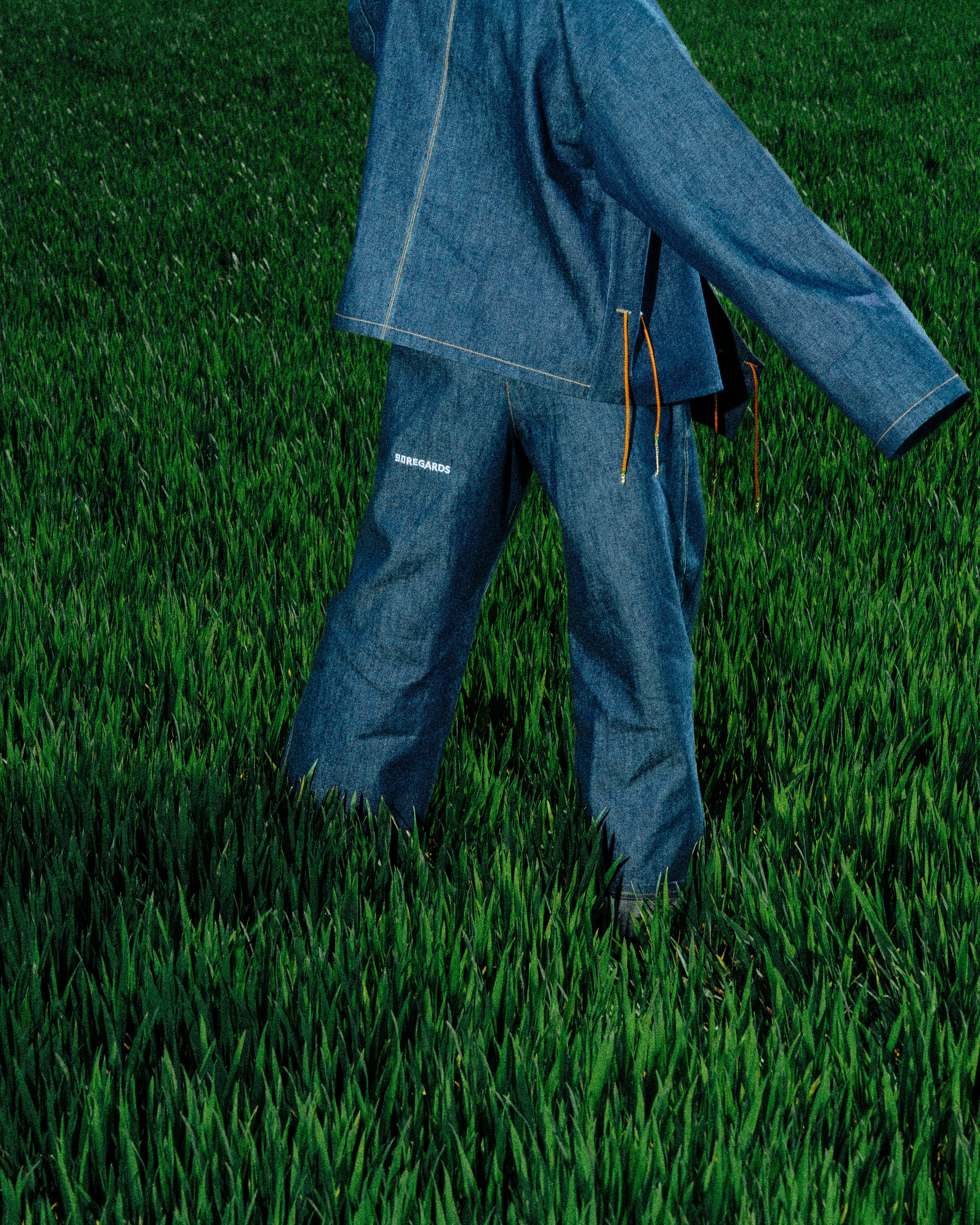 LE PANTALON EVASE (ESSENTIEL)